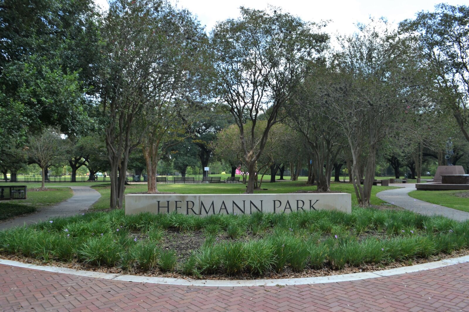 Nikon D3100 sample photo. Herman park, sign, entrance photography