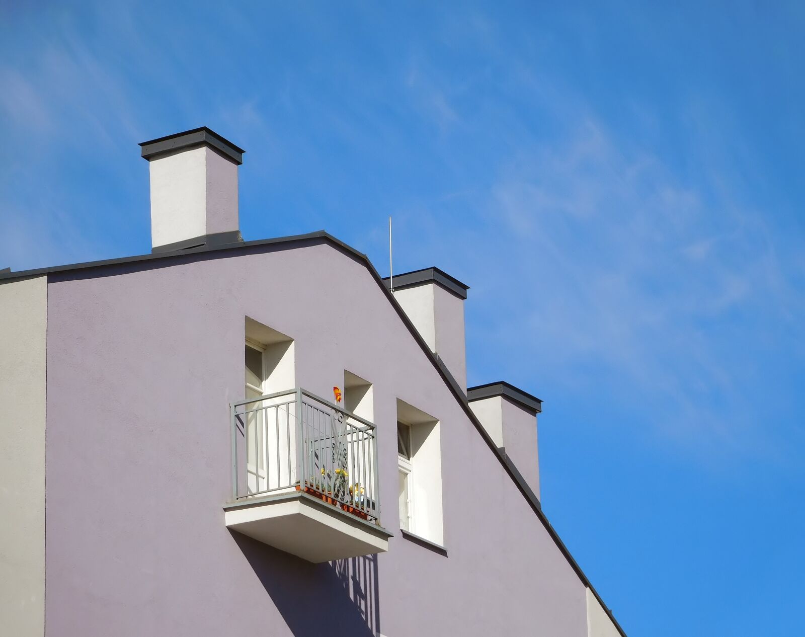 Nikon Coolpix S7000 sample photo. House, balcony, wall photography