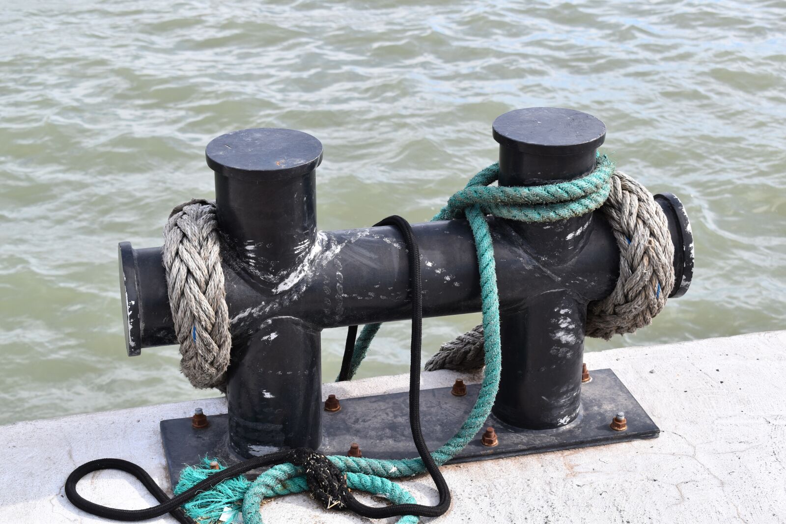 Nikon D5500 sample photo. Mooring, rope, support photography