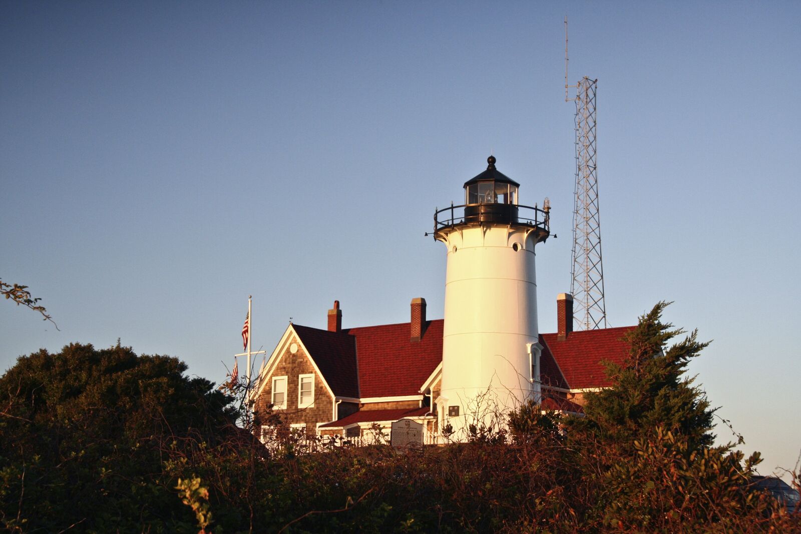 Canon EOS 350D (EOS Digital Rebel XT / EOS Kiss Digital N) sample photo. Lighthouse, landscape, nautical photography