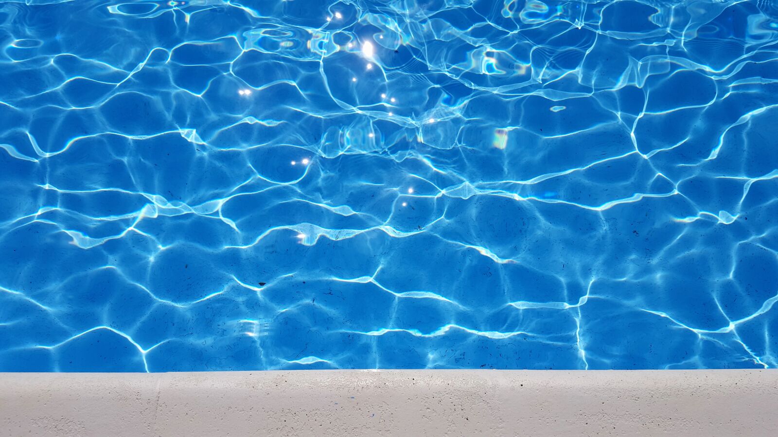 Samsung Galaxy S6 sample photo. Blue, pool, ripples, splash photography