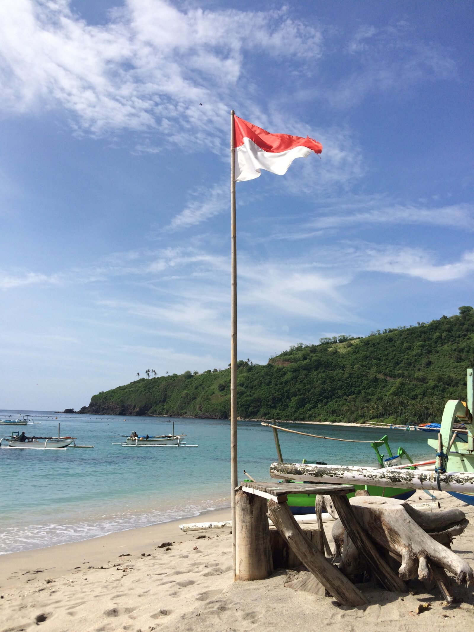 iPhone 5s back camera 4.15mm f/2.2 sample photo. Indonesia, indonesia flag, national photography