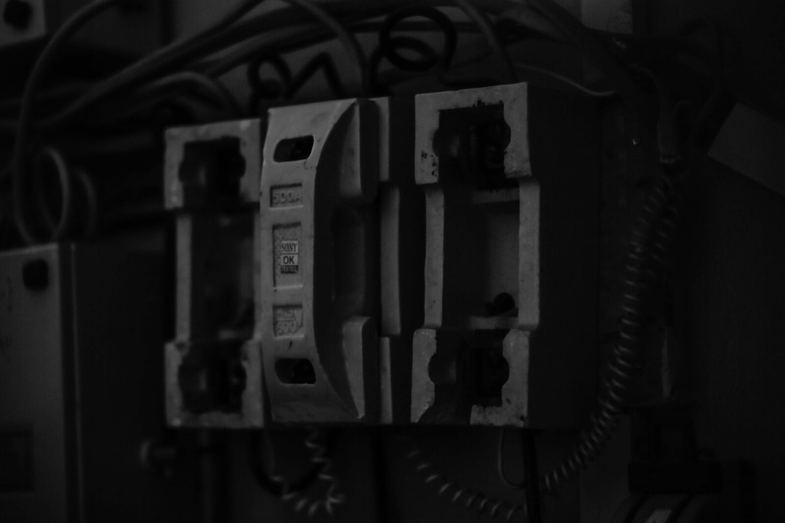 Canon EF 85mm F1.8 USM sample photo. Electricity photography