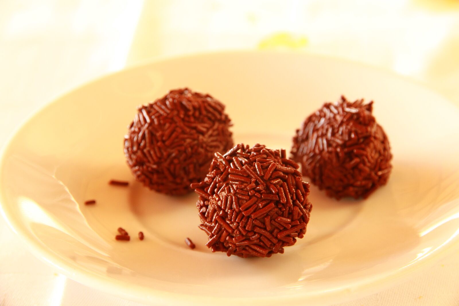 Canon EOS 7D sample photo. Truffles, ice cream, dessert photography