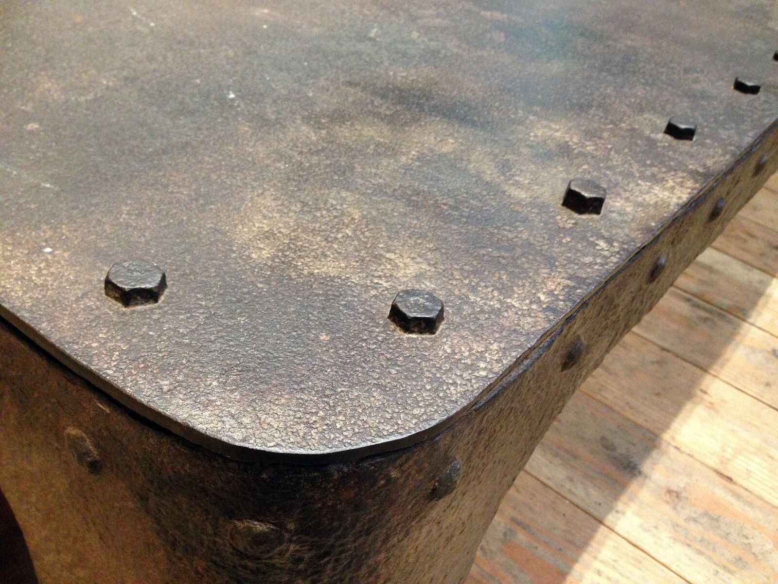 iPhone 5 back camera 4.12mm f/2.4 sample photo. Steel, rusty, metal photography