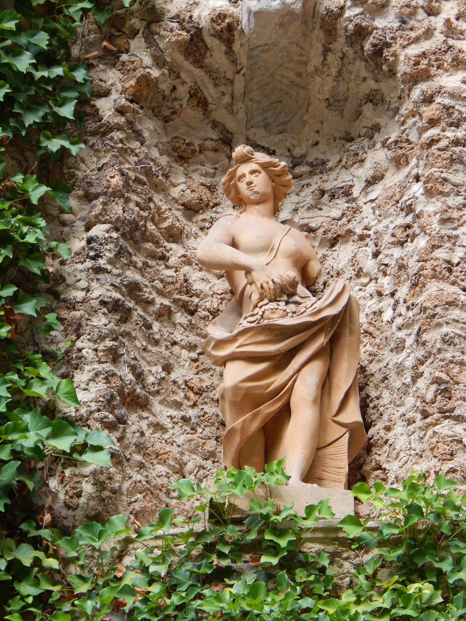 Nikon Coolpix L830 sample photo. Statue, art, stone photography
