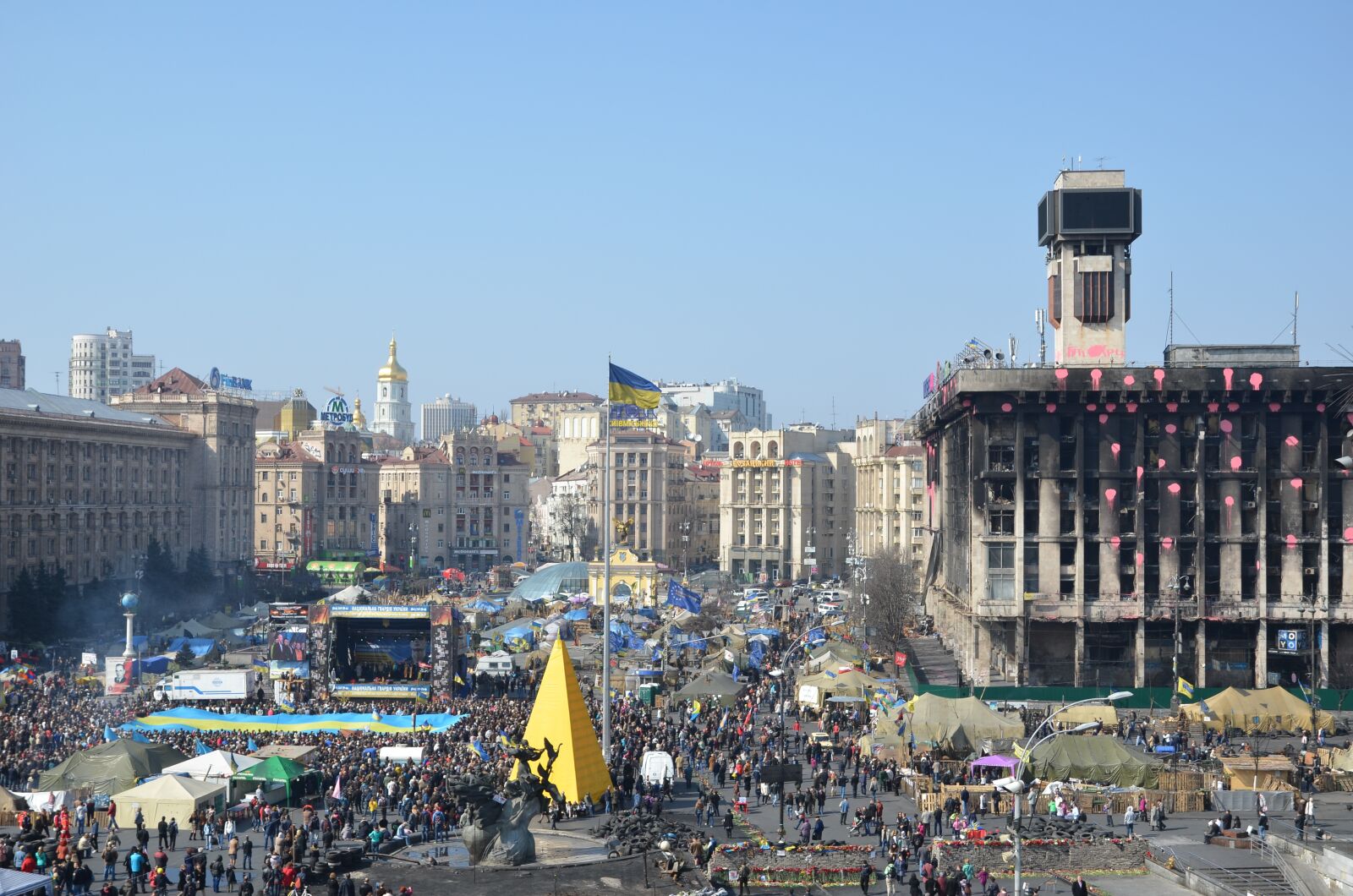 Nikon D7000 sample photo. Maidan, ukrainian, capital photography