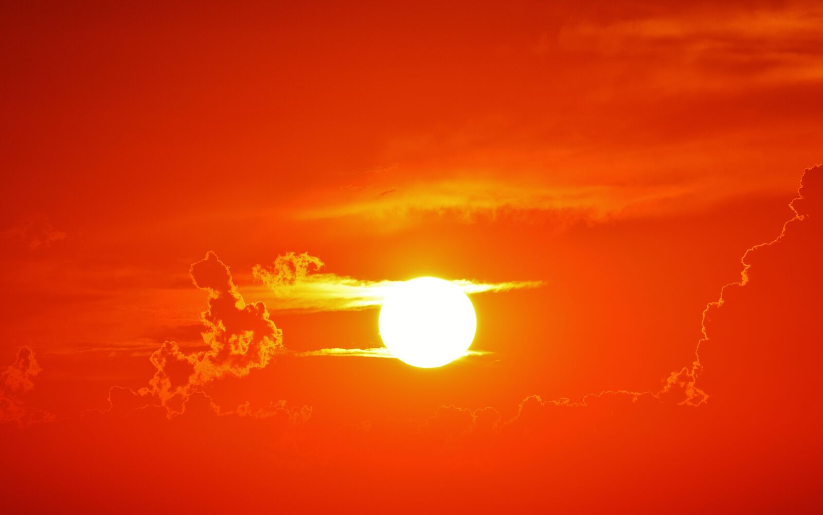Nikon D3200 sample photo. Sunset, clouds, evening sky photography