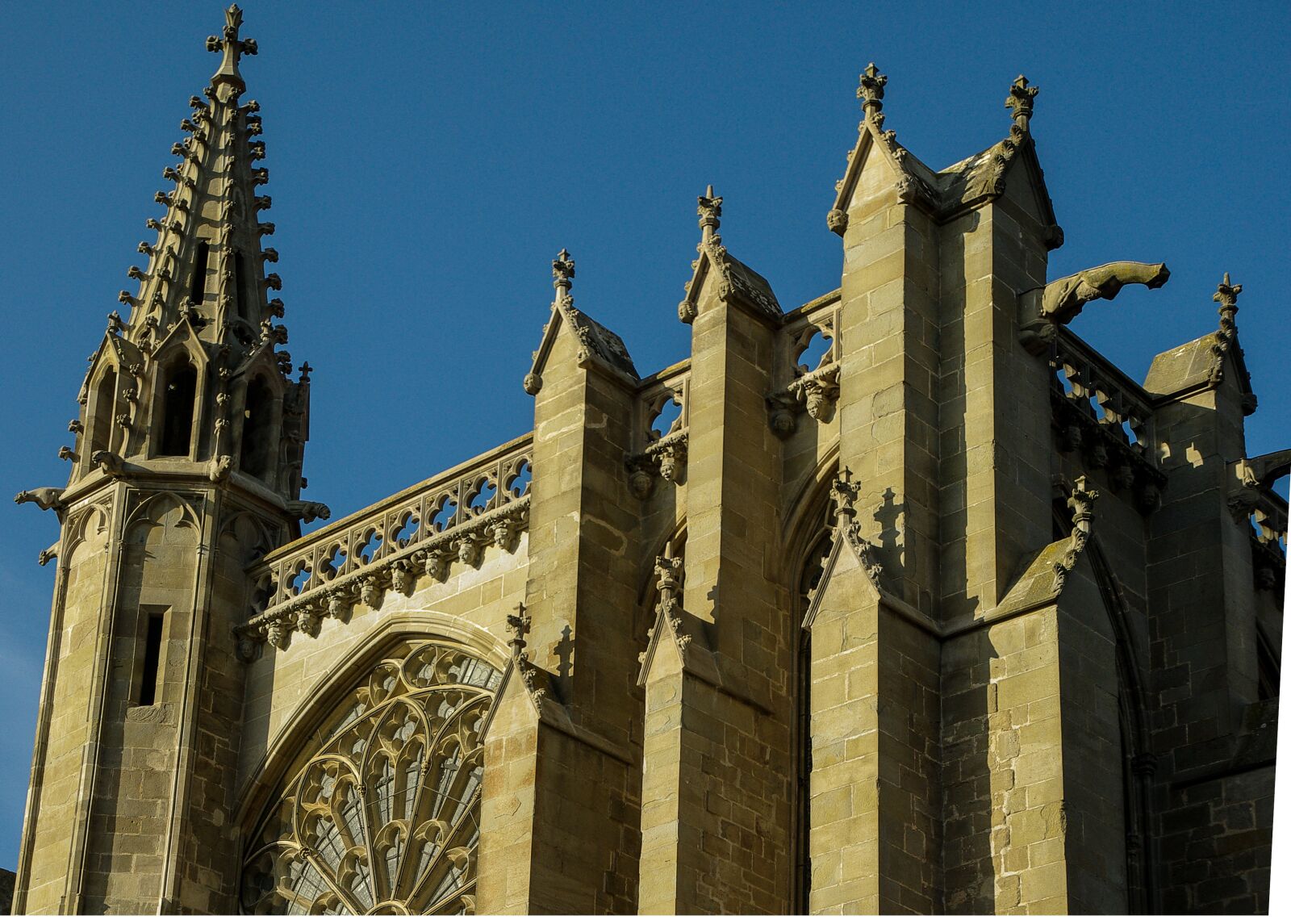 Pentax K10D sample photo. Carcassonne, france, church photography