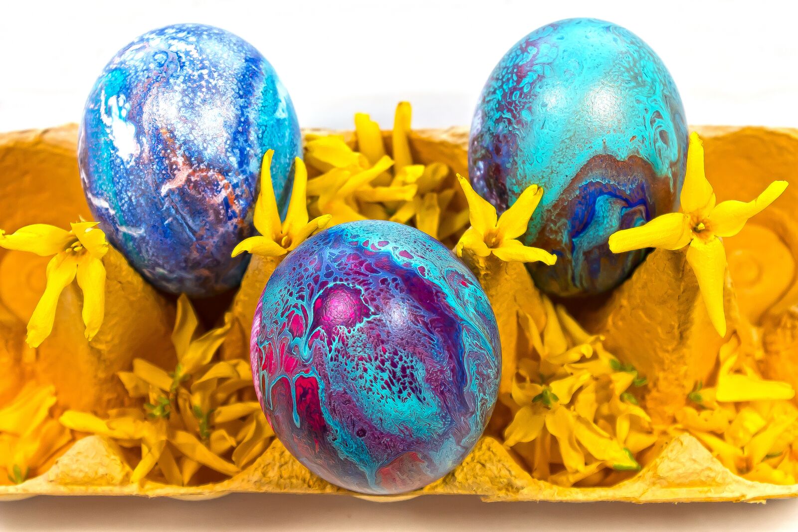 Canon EOS 1300D (EOS Rebel T6 / EOS Kiss X80) sample photo. Egg, colorful, easter eggs photography