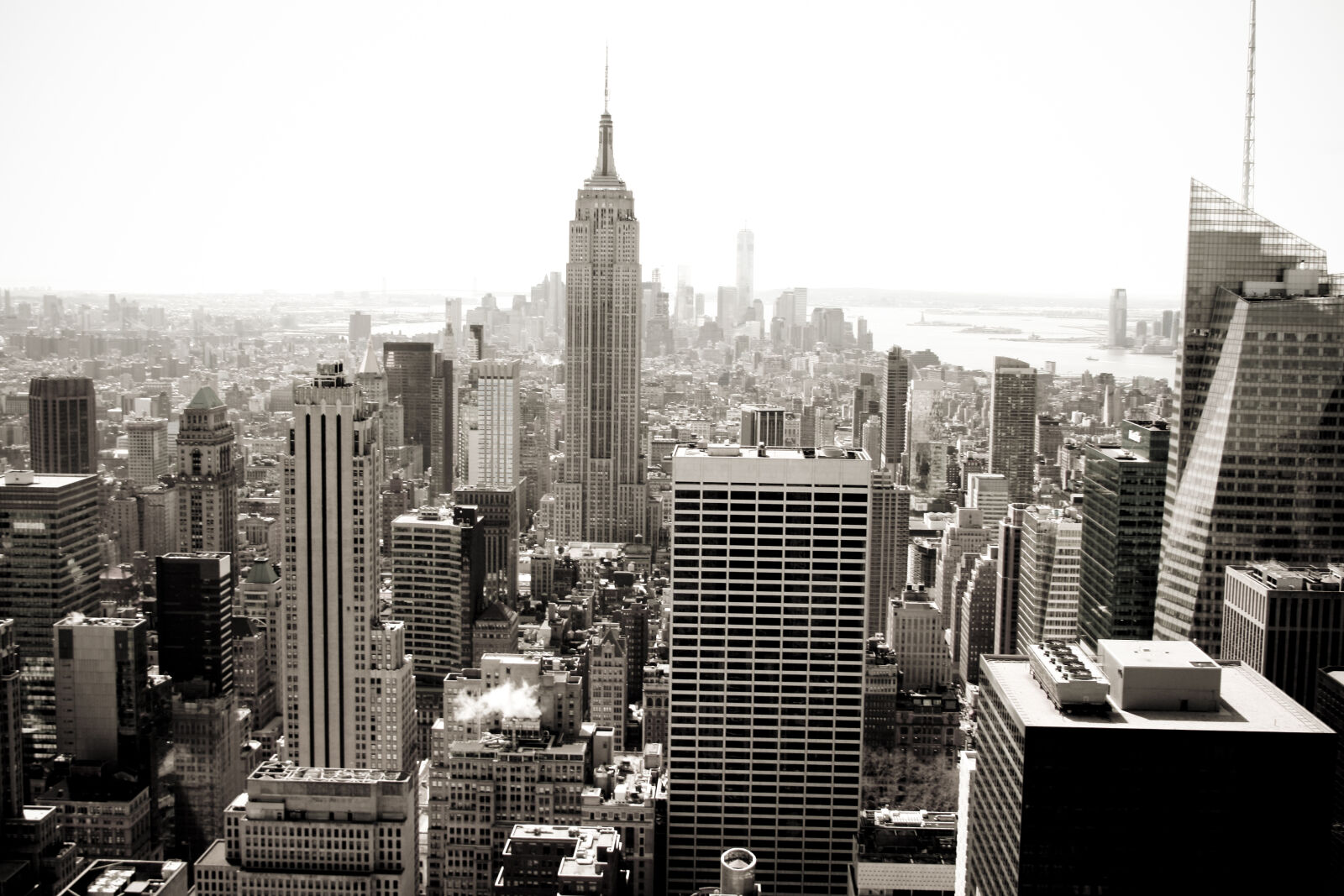 Canon EF-S 18-55mm F3.5-5.6 II sample photo. New, york, building photography