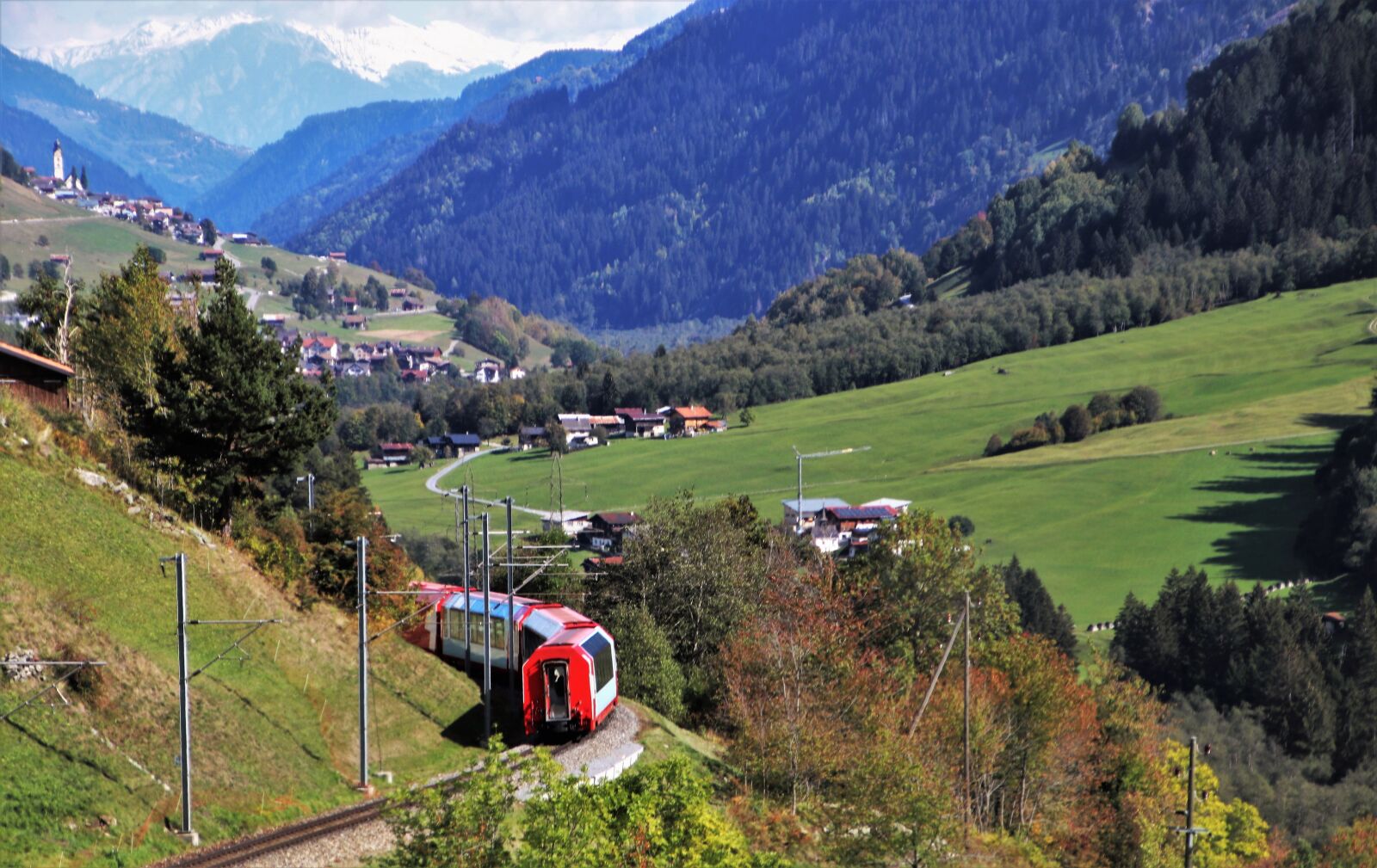 Canon EOS 80D sample photo. Mountains, train, travel photography