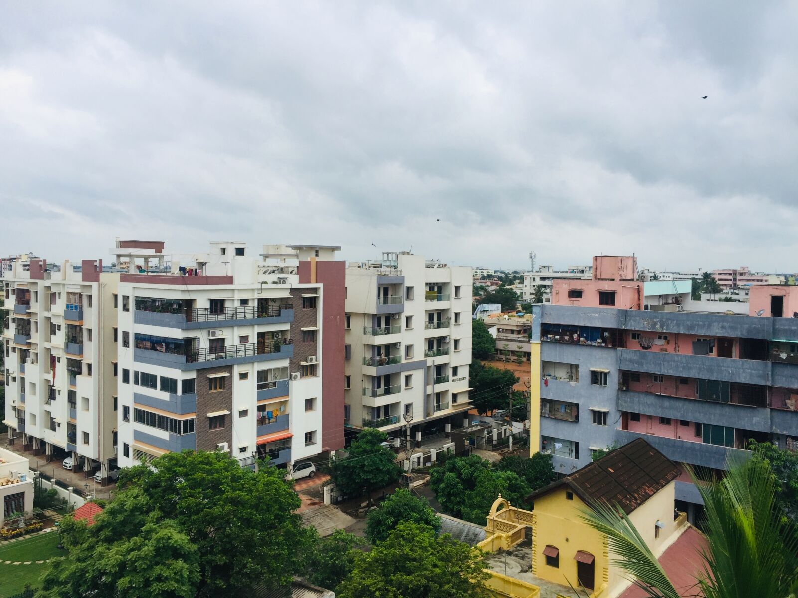 iPhone 6 Plus back camera 4.15mm f/2.2 sample photo. Apartments, houses, buildings photography