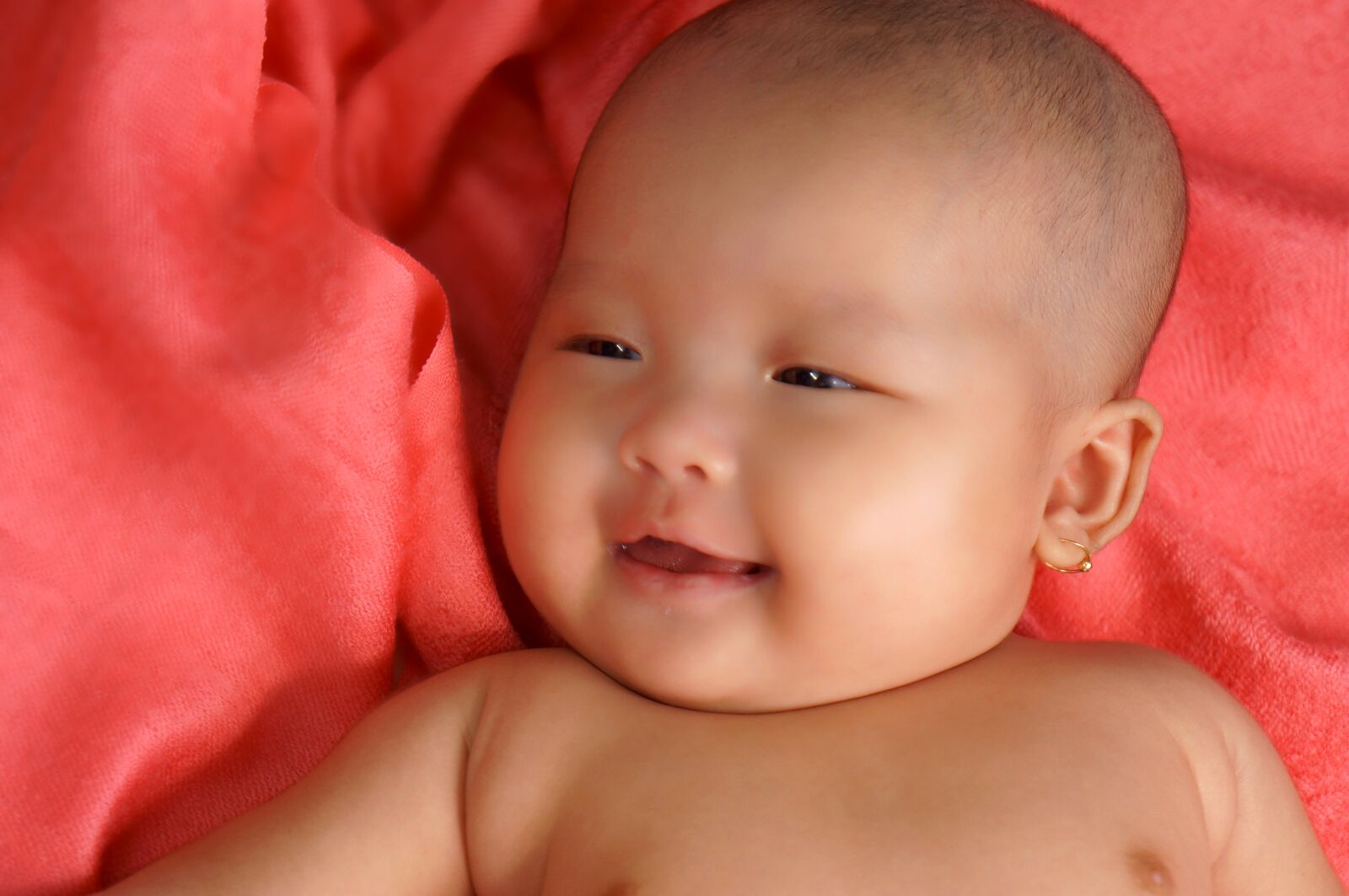 Sony Alpha NEX-F3 + Sony E 18-55mm F3.5-5.6 OSS sample photo. Smile, baby, new spawn photography