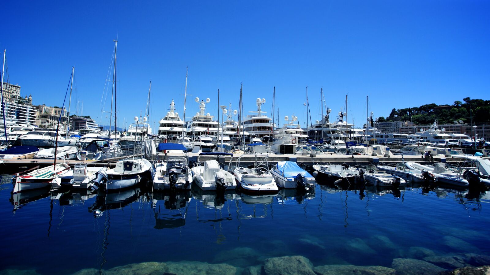 Canon EF 17-40mm F4L USM sample photo. Sea, blue, ocean photography