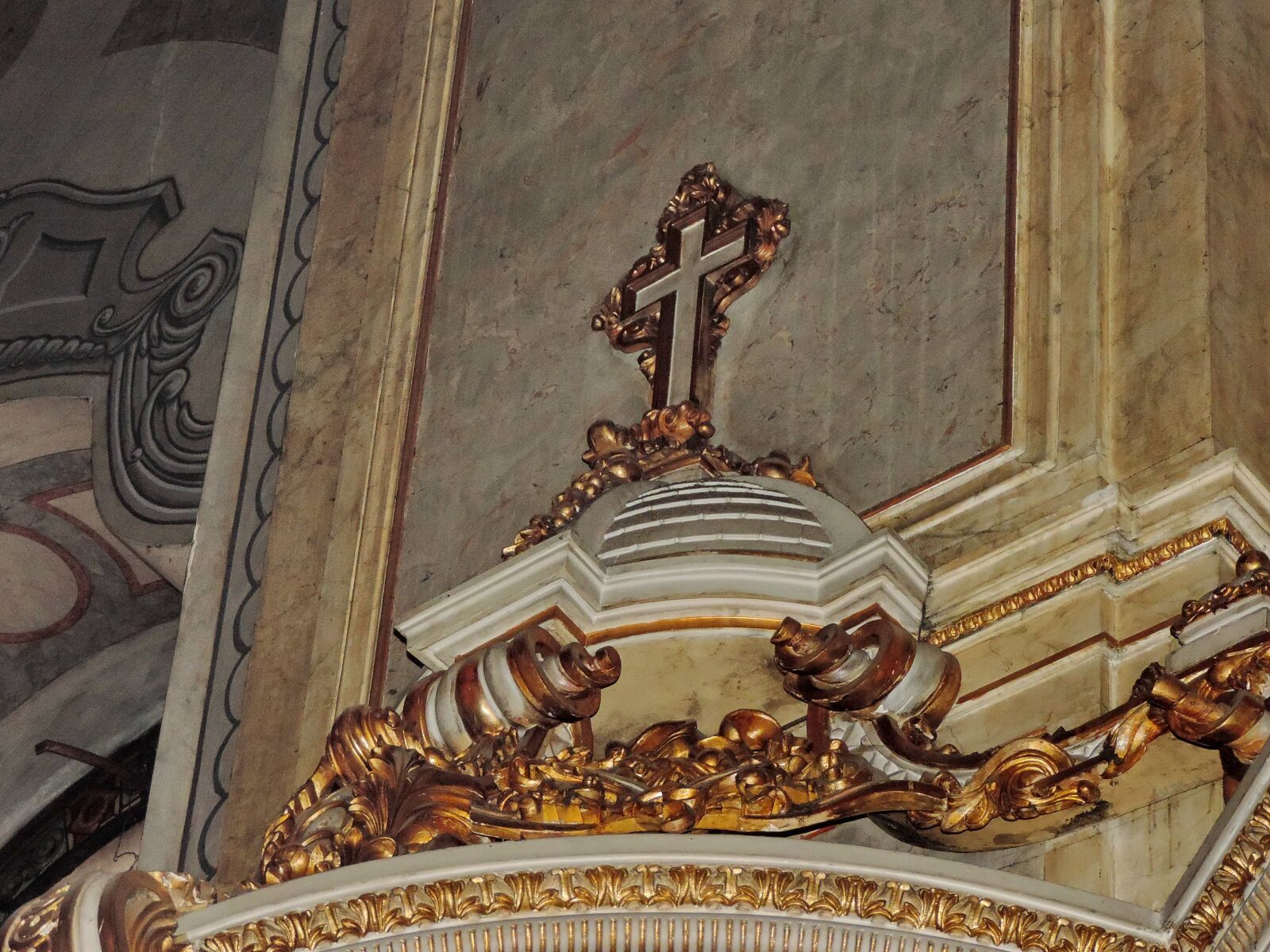 Nikon Coolpix P520 sample photo. Baroque, orthodox, wall, worship photography