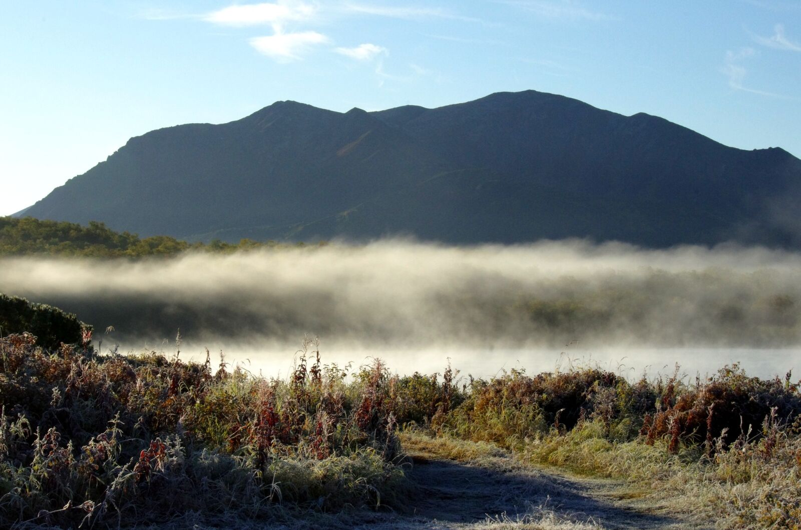 Pentax K-5 sample photo. Lake, mountains, morning photography
