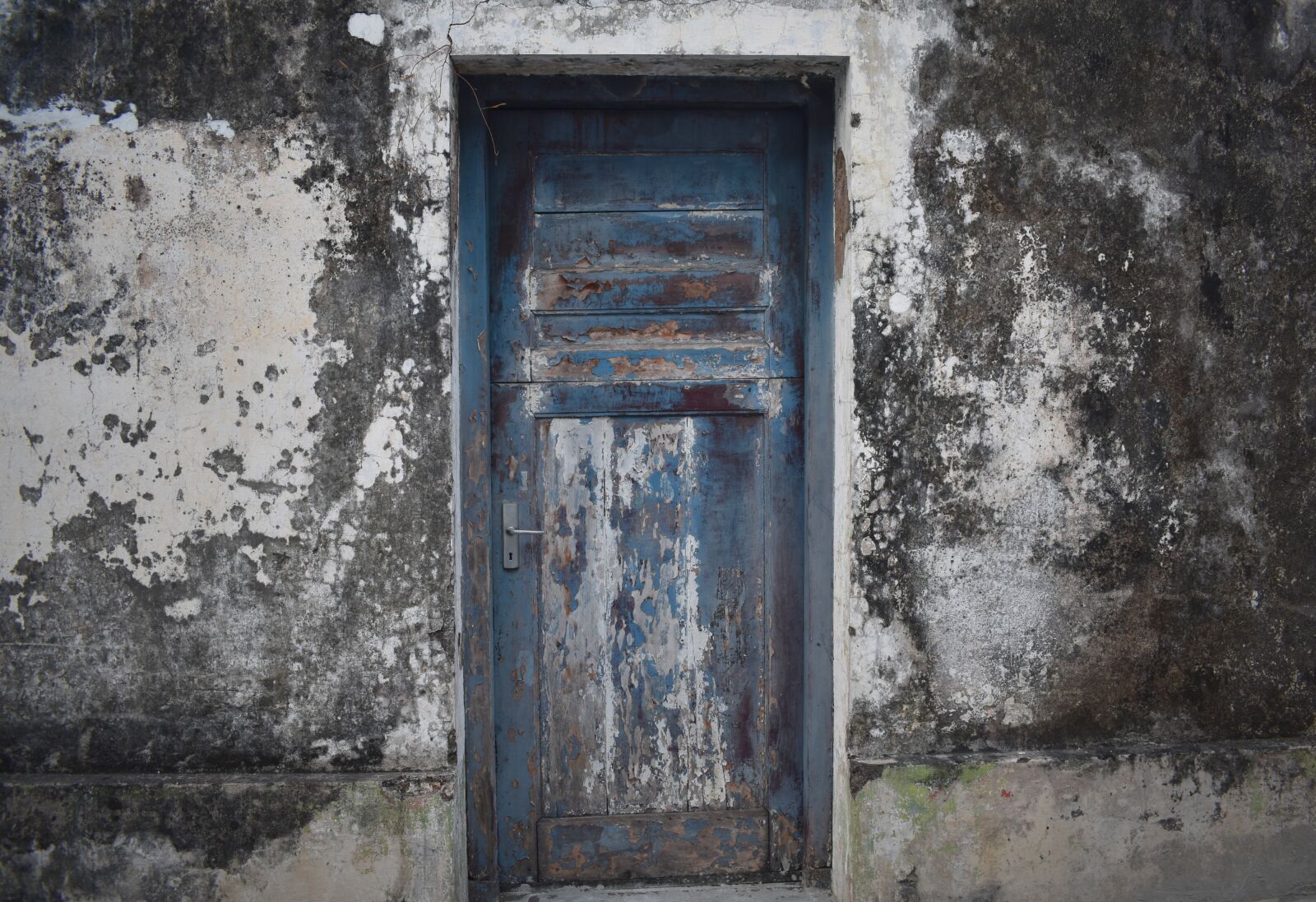 Nikon D3400 sample photo. Door, closed, vintage photography