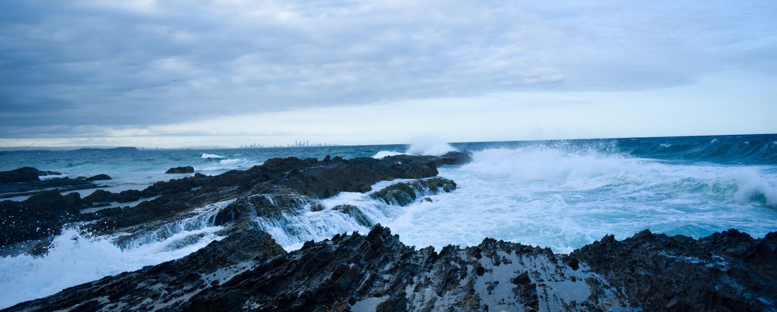 Nikon D3400 sample photo. Beach, rocks, waves photography