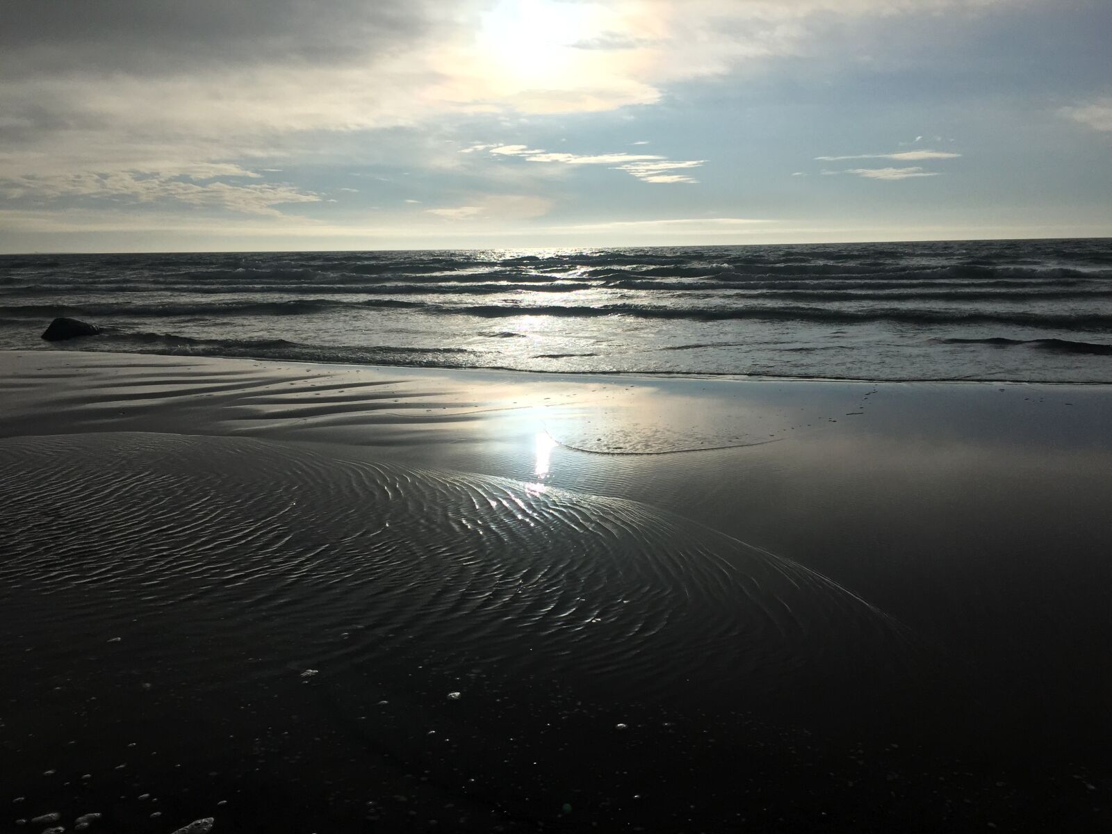 Apple iPhone 6 sample photo. Solar, light, beach photography