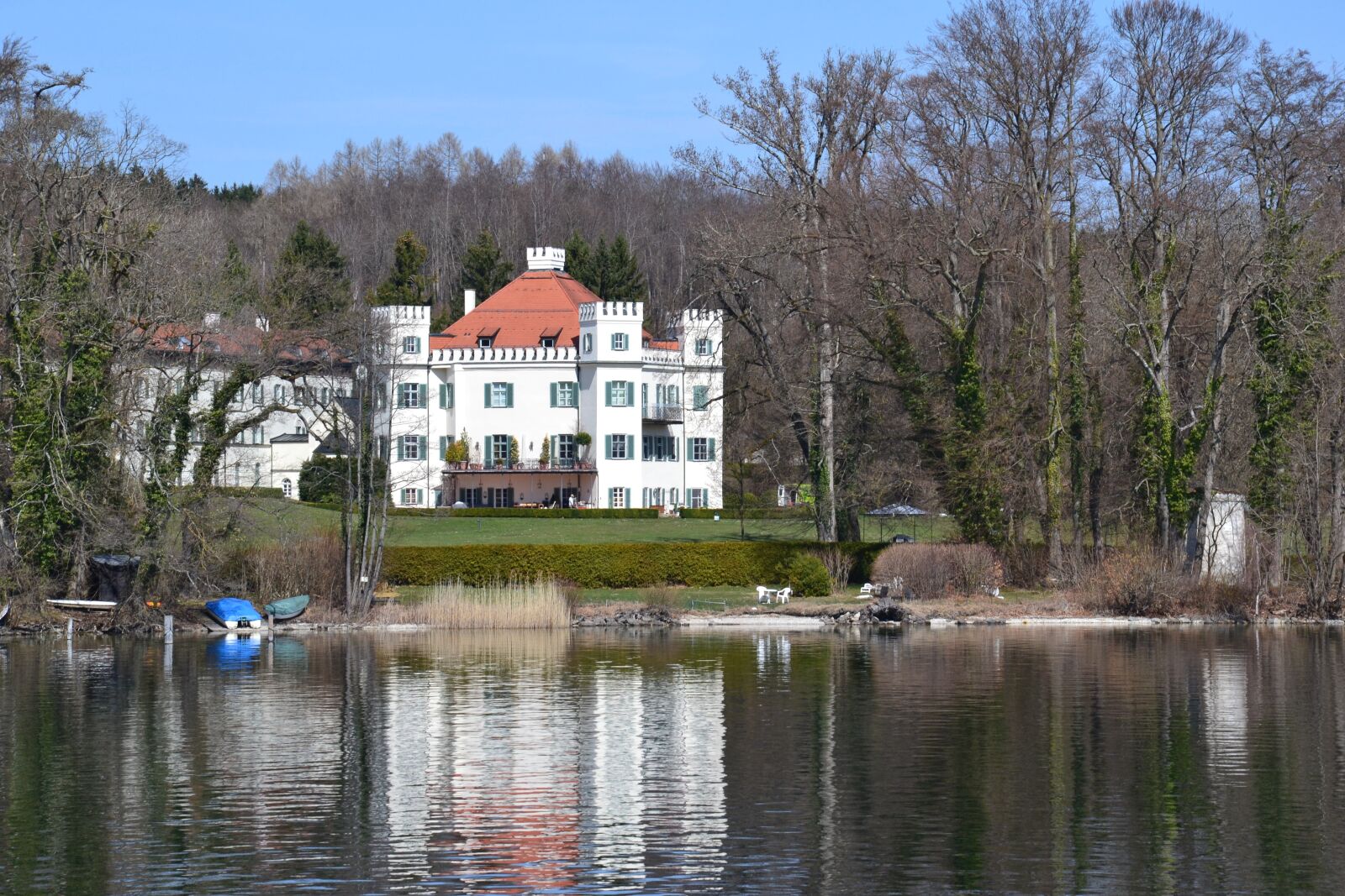 Nikon D3100 sample photo. Starnberger see, castle, spring photography