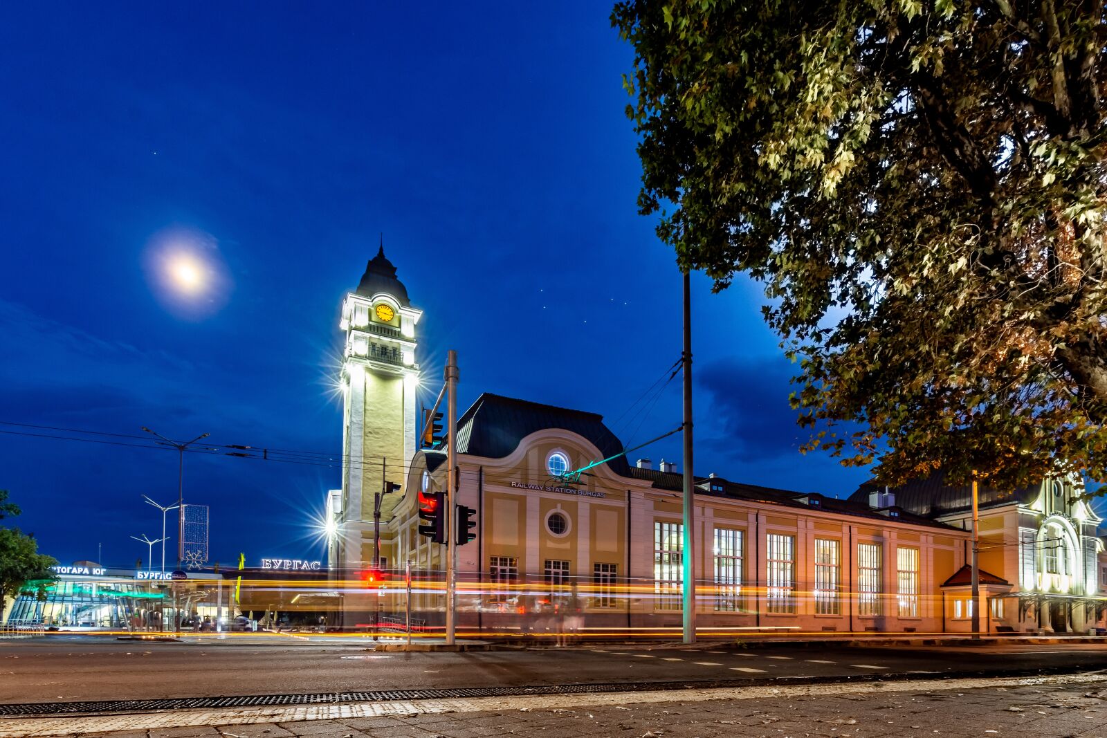 Nikon D7200 sample photo. бургас, burgas train station, bulgaria photography