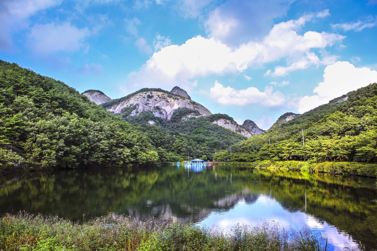 Canon EOS 5D Mark III sample photo. Landscape, lake, mountain photography