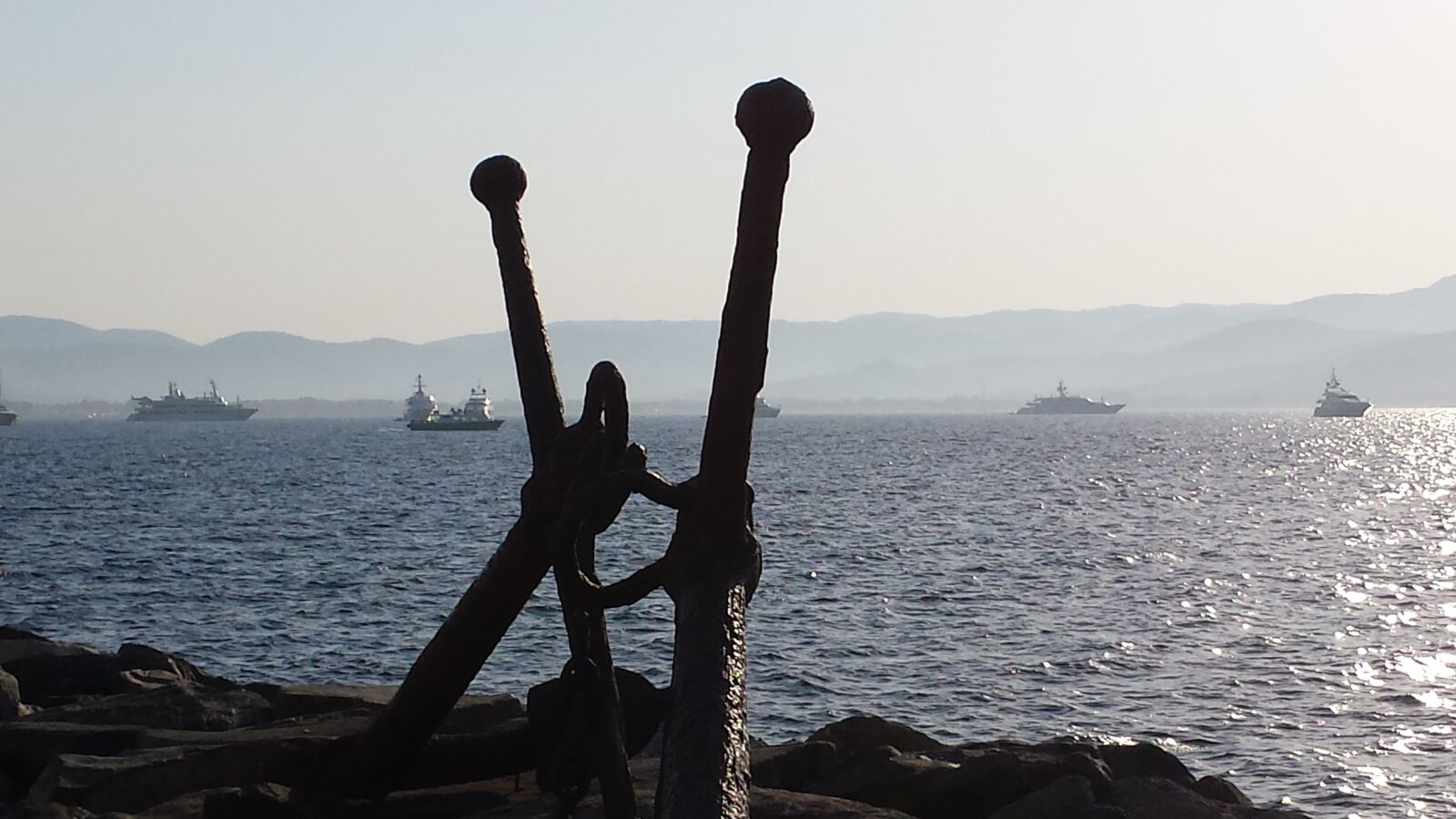 Samsung Galaxy S4 sample photo. St tropez, anchor, evening photography