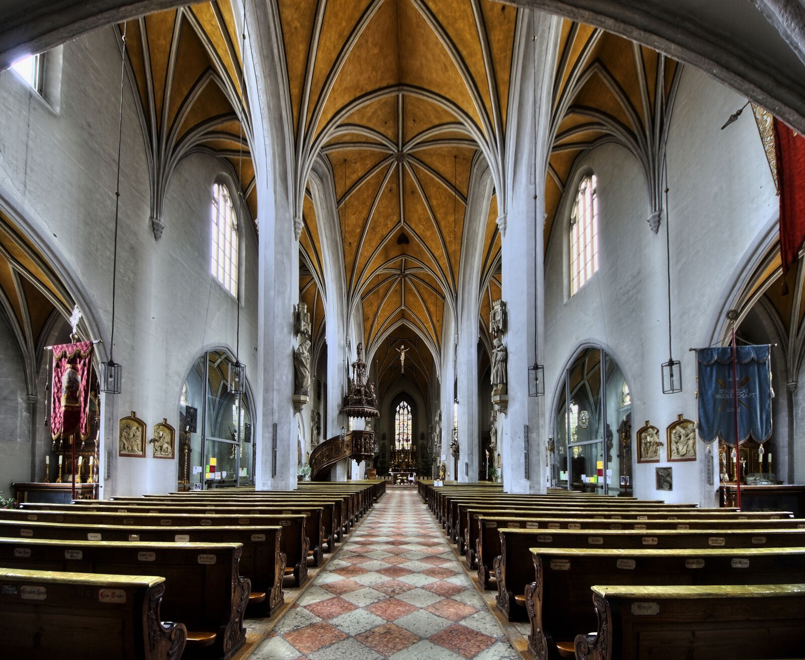 Sony SLT-A57 sample photo. Wasserburg, inn, historic center photography