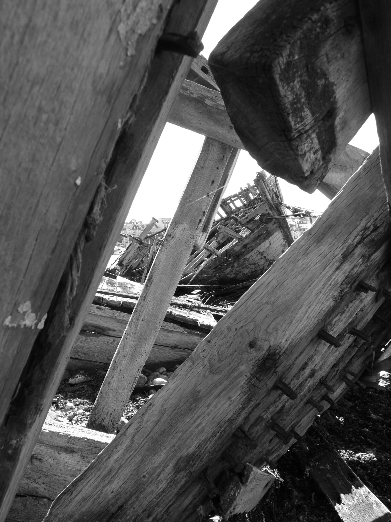 Panasonic Lumix DMC-FZ35 (Lumix DMC-FZ38) sample photo. Boat, wreck, ship photography