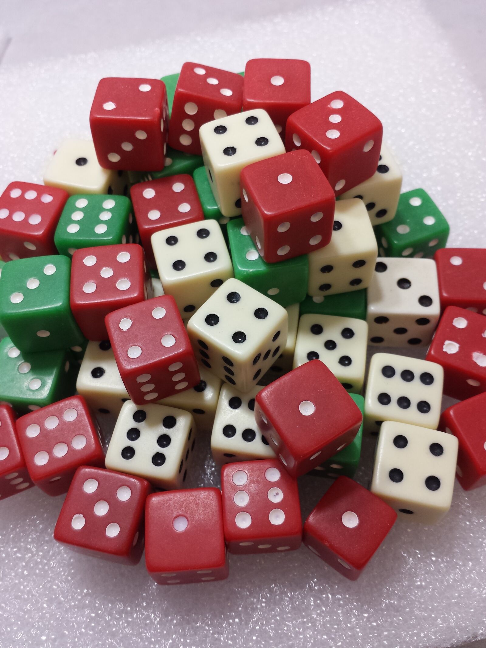 Samsung Galaxy S4 sample photo. Die, dice, gambling photography