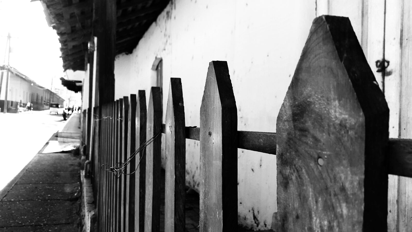 Samsung Galaxy S5 sample photo. Antique, black, and, white photography