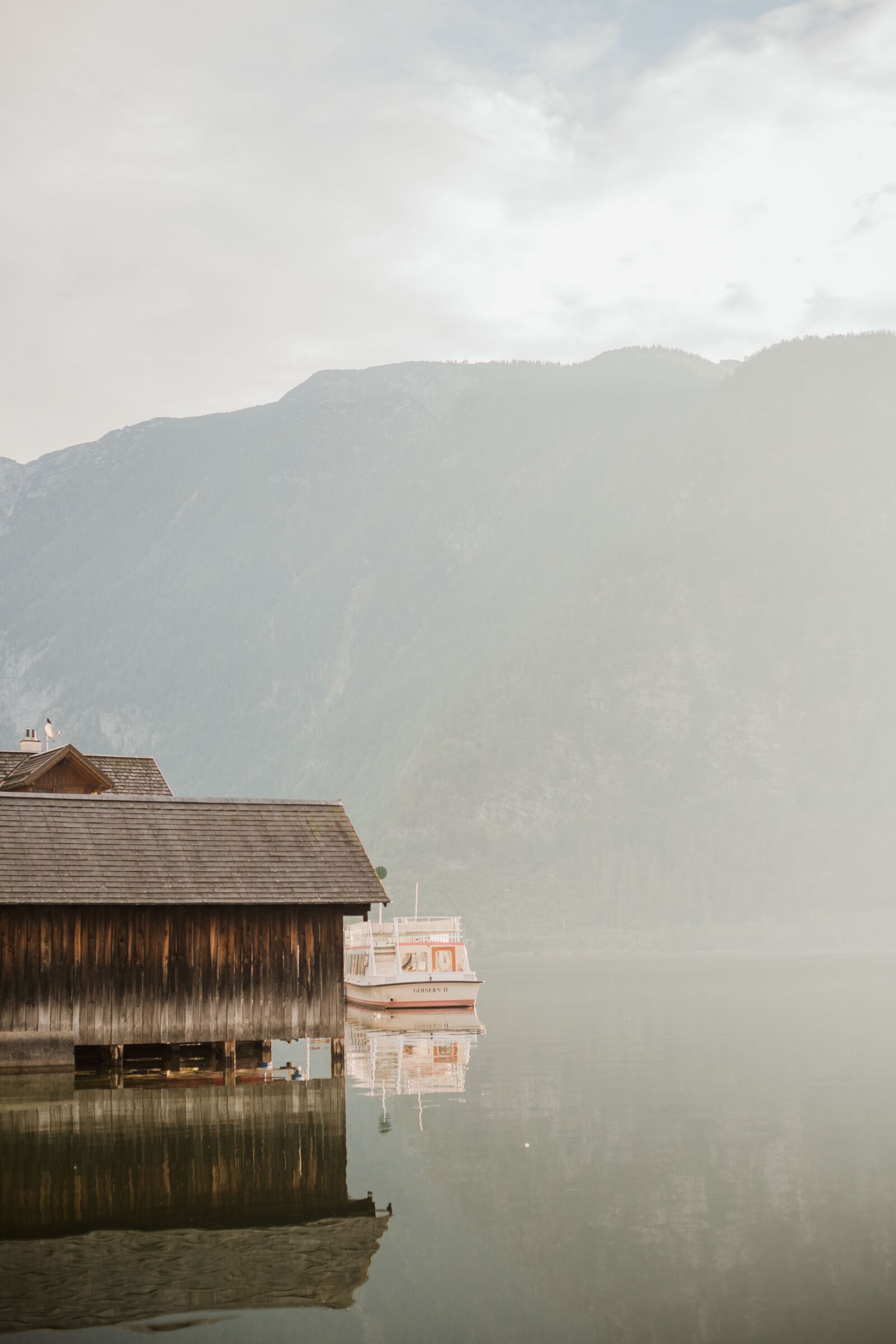 Canon EOS 6D Mark II sample photo. Hallstatt, lake, water photography