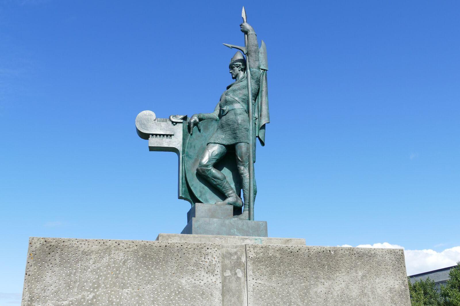 Panasonic Lumix DMC-FZ1000 sample photo. Reykjavik, iceland, sculpture photography