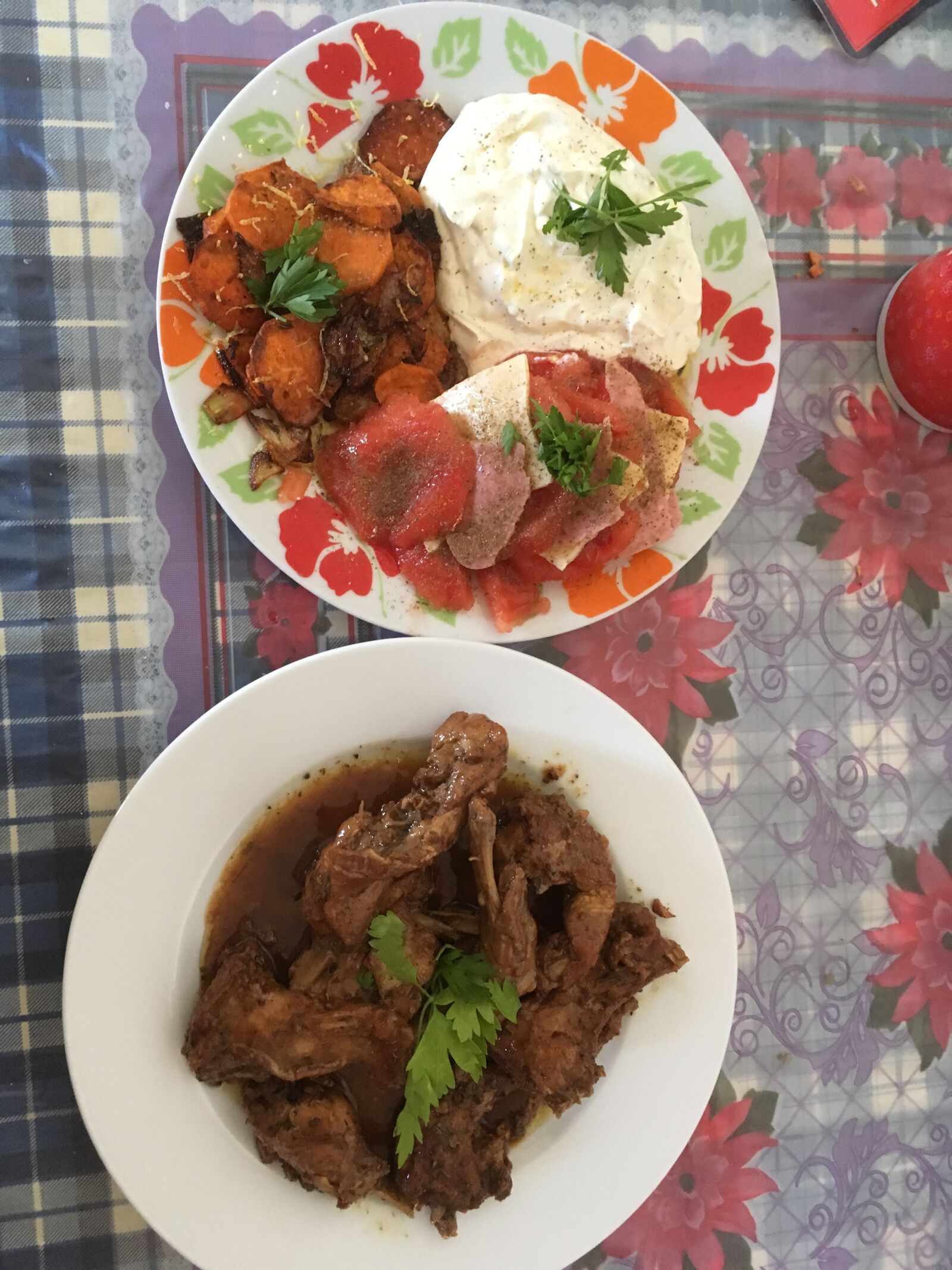 iPhone SE back camera 4.15mm f/2.2 sample photo. Cretan food, cuisine, food photography