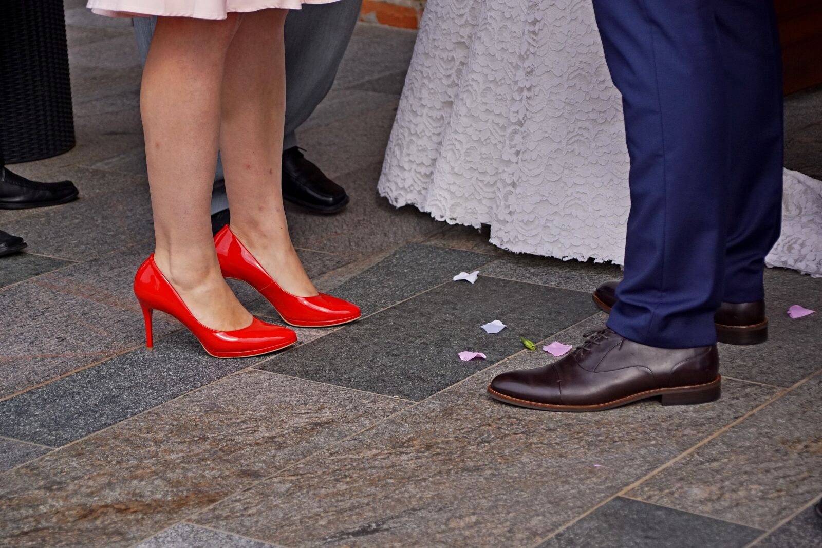 Sony DT 18-200mm F3.5-6.3 sample photo. Shoes, wedding, fashion photography