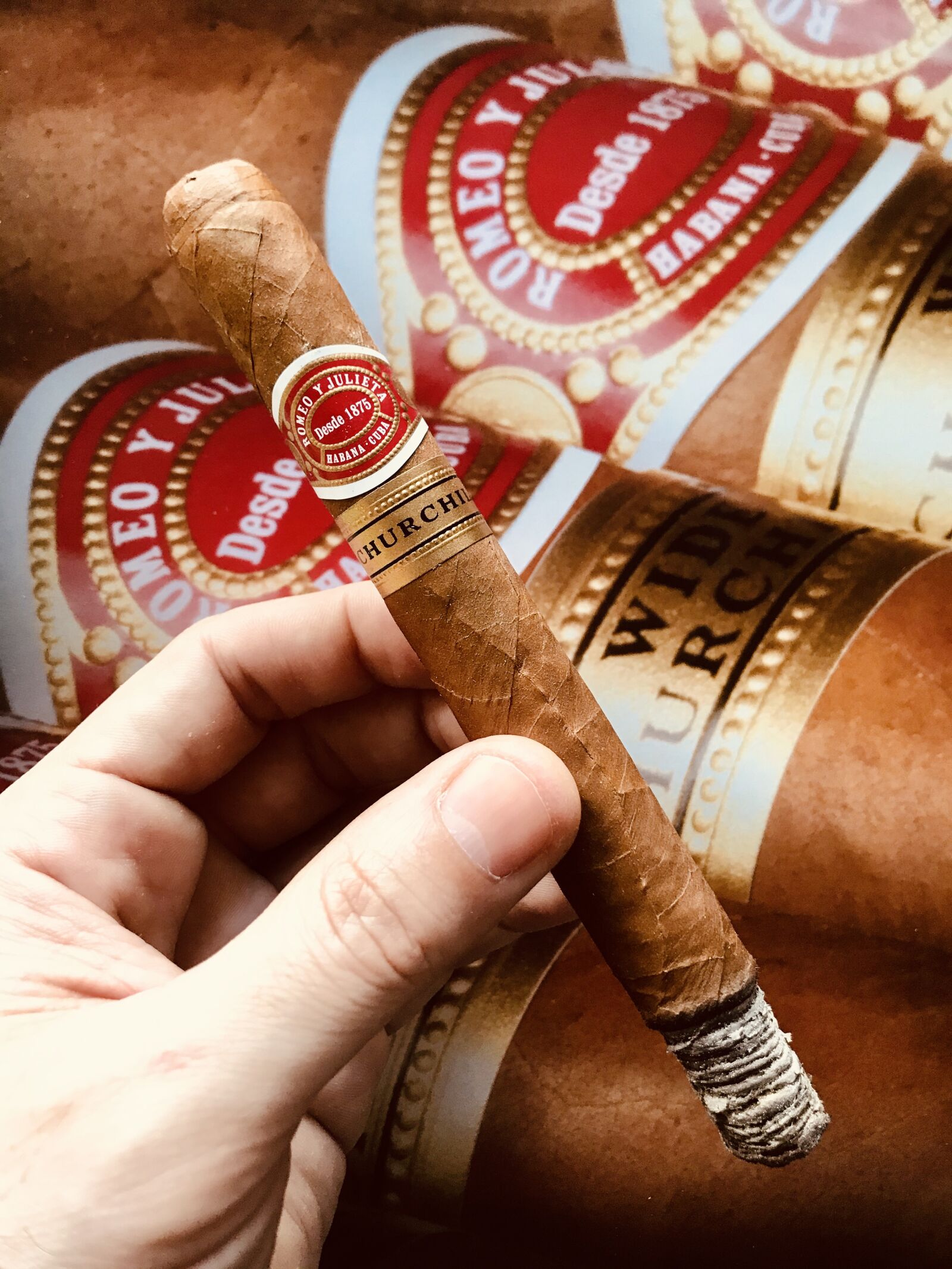 iPhone 7 back camera 3.99mm f/1.8 sample photo. Cigars, cuba, havana photography