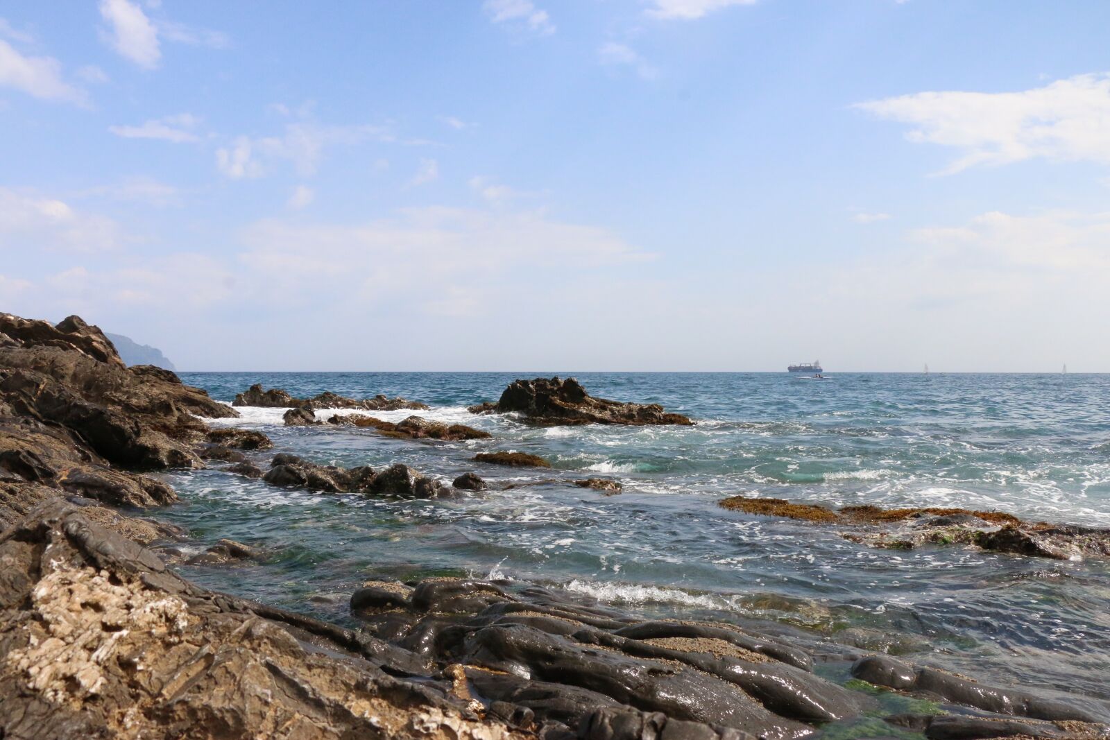 Canon EOS 70D sample photo. Sea, rocks, waves photography
