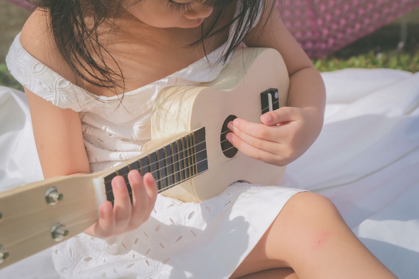 Fujifilm X-A2 + Fujifilm XC 16-50mm F3.5-5.6 OIS II sample photo. Kid, guitar, play photography