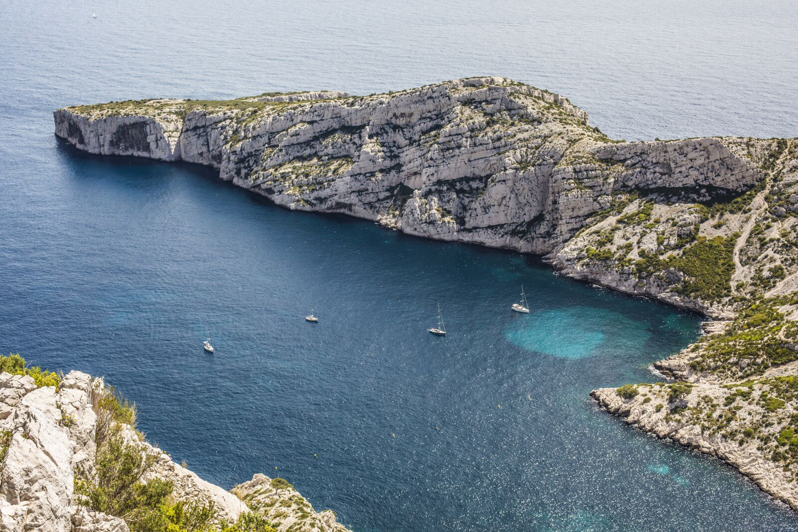 Canon EF 50mm F1.4 USM sample photo. Marseille, creeks, provence photography
