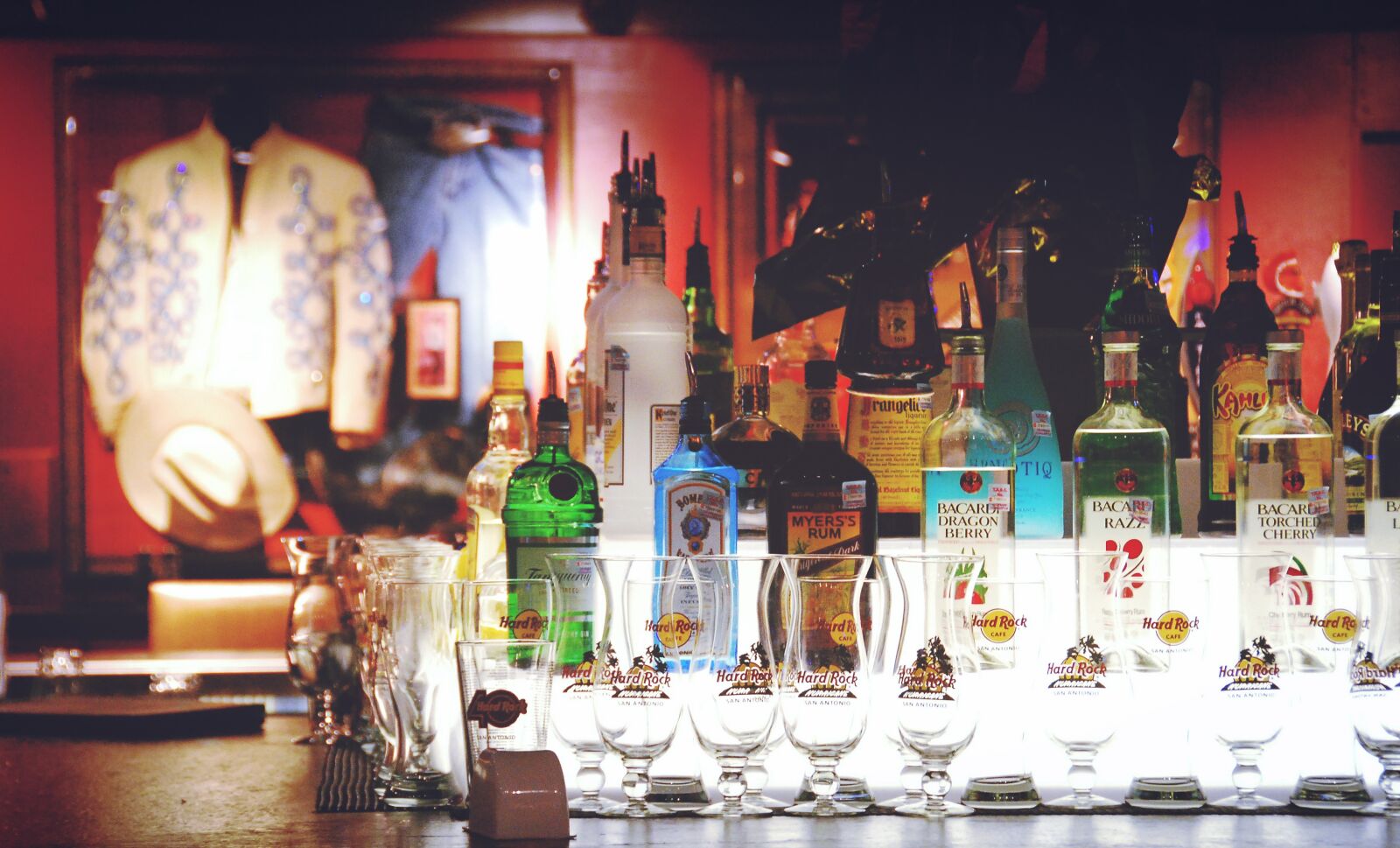 Nikon D40X sample photo. Hard, rock, bar photography