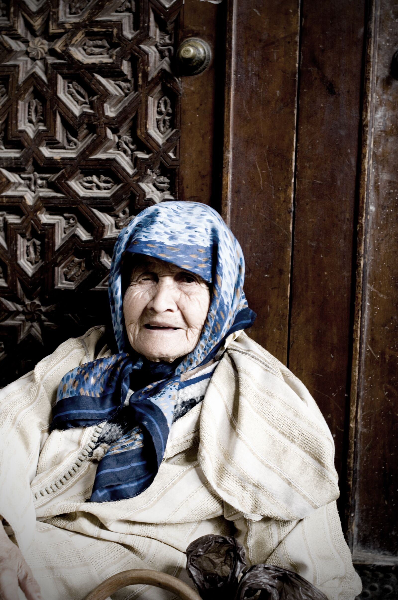 Nikon D300 sample photo. Old, woman, people photography