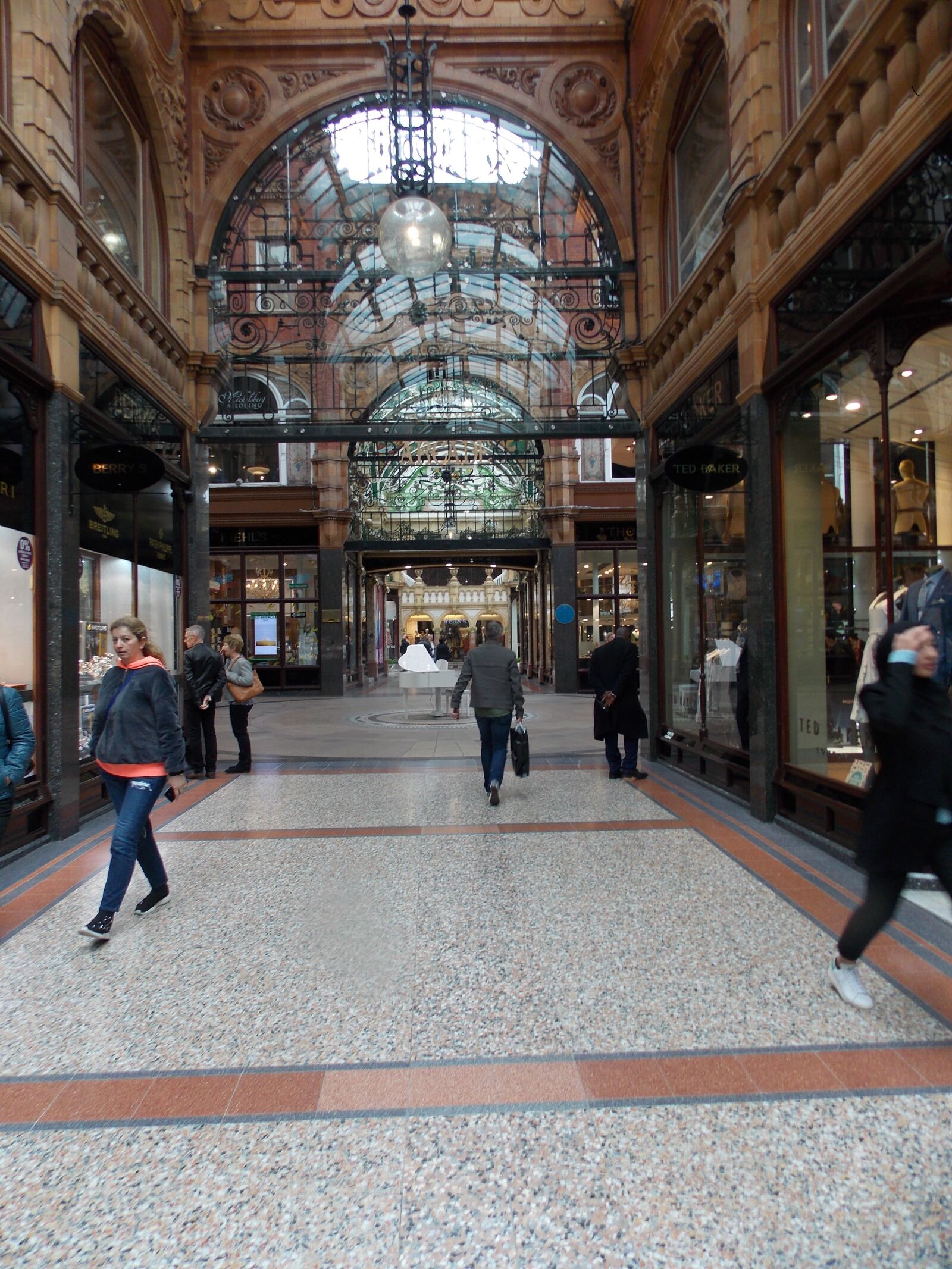 Nikon Coolpix L810 sample photo. Leeds, county arcade, shopping photography