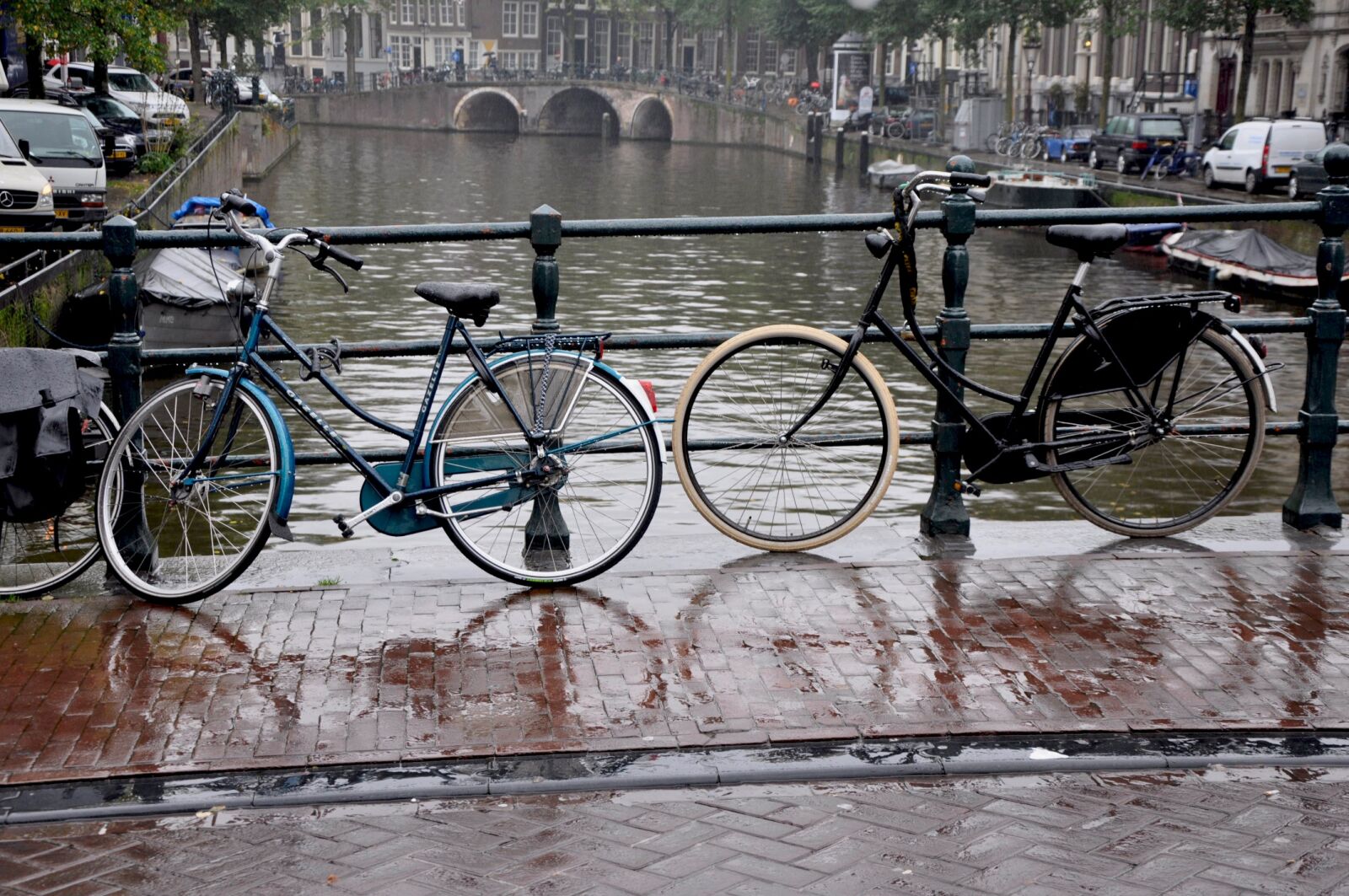 Nikon D90 sample photo. Bike, canal, holland photography