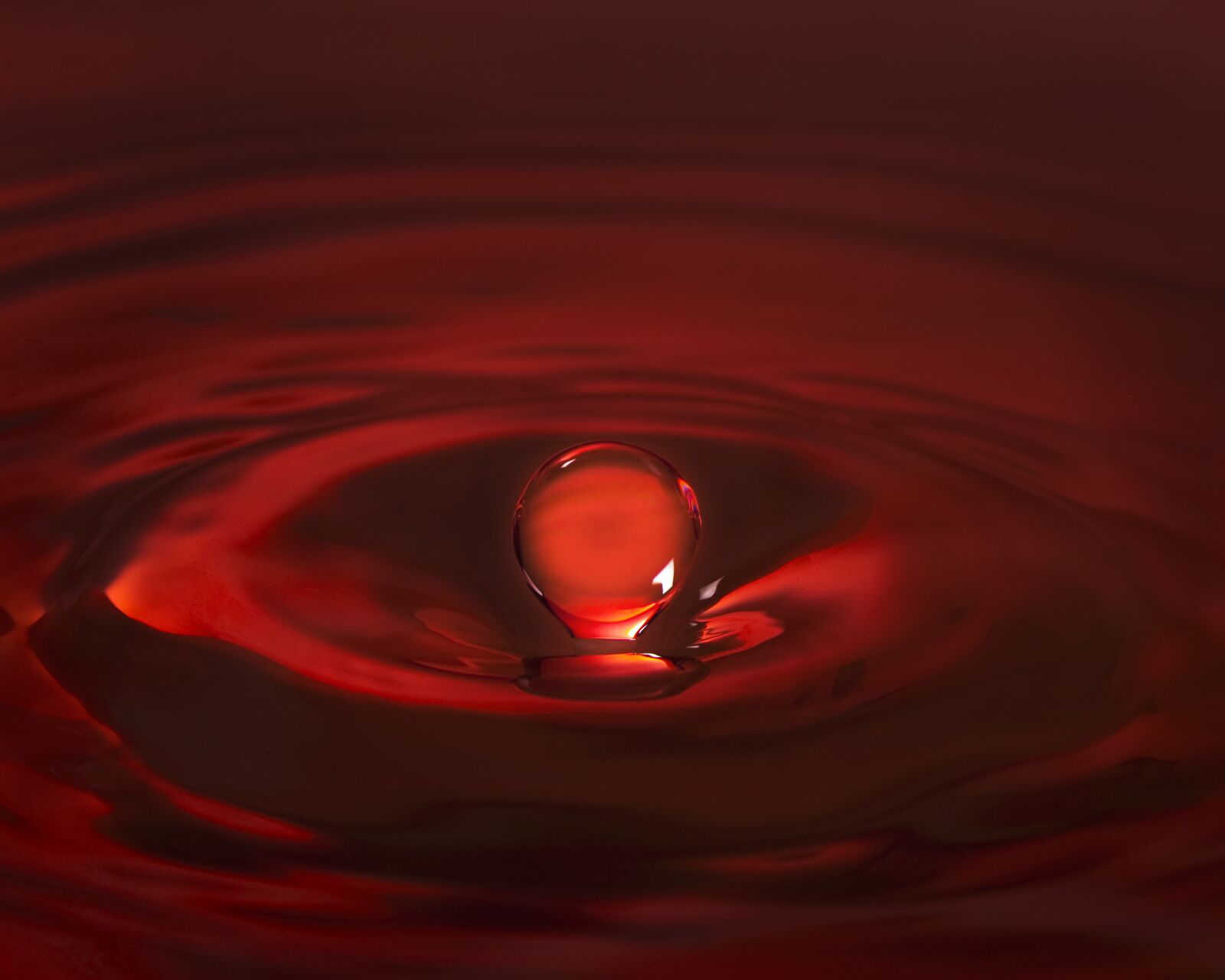 Canon EOS 5D Mark II sample photo. Drop, water, relax photography