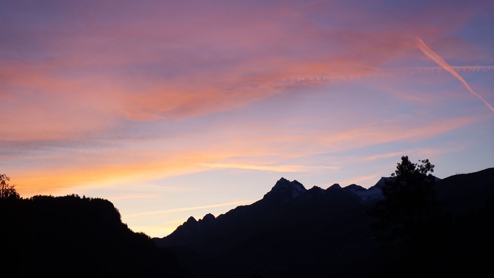 Sony Cyber-shot DSC-RX100 IV sample photo. Afterglow, sunset, mystical photography