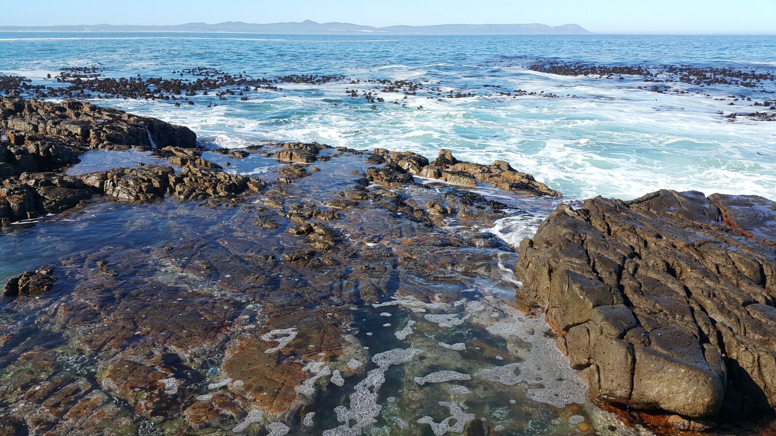 Samsung Galaxy Note4 sample photo. Sea, ocean, rocky beach photography