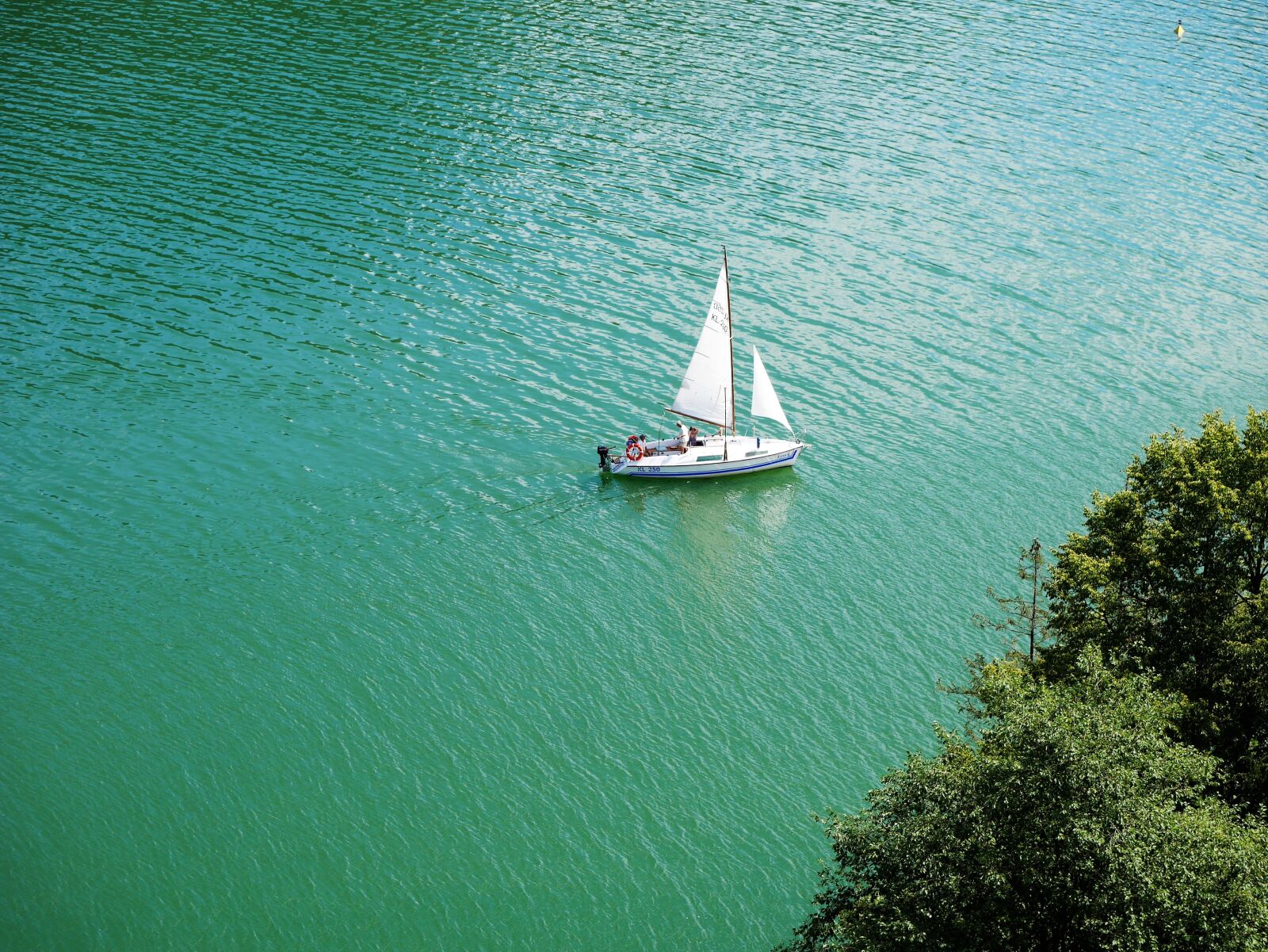 Panasonic Lumix DMC-GF7 sample photo. Sailboat, lake, view from photography