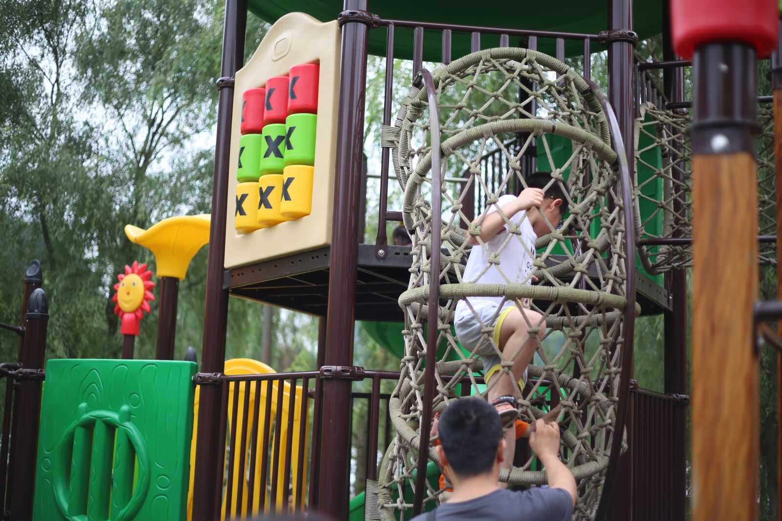 Canon EF 50mm F1.8 II sample photo. Play, child, family photography