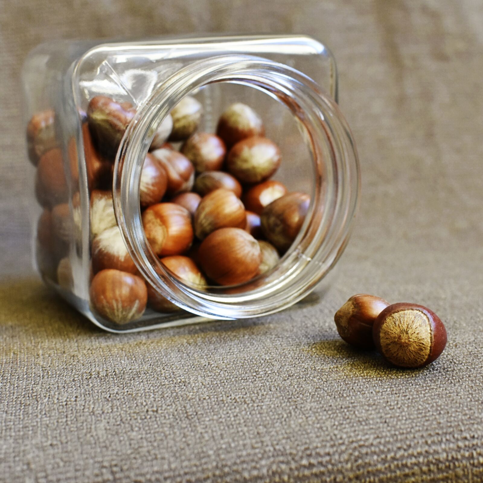 Nikon D7200 sample photo. Hazelnuts, jar, healthy nuts photography
